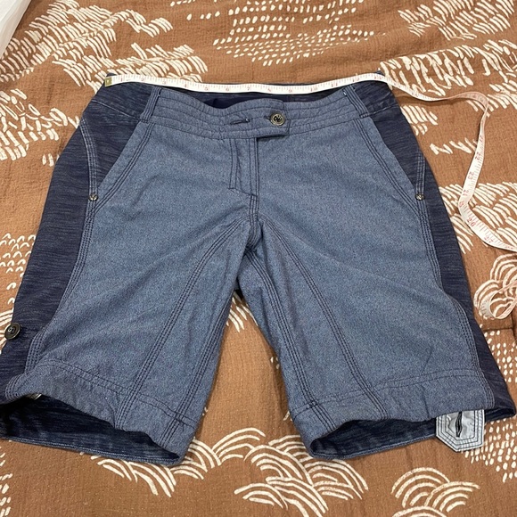 lululemon athletica Pants - Lululemon shorts size 4